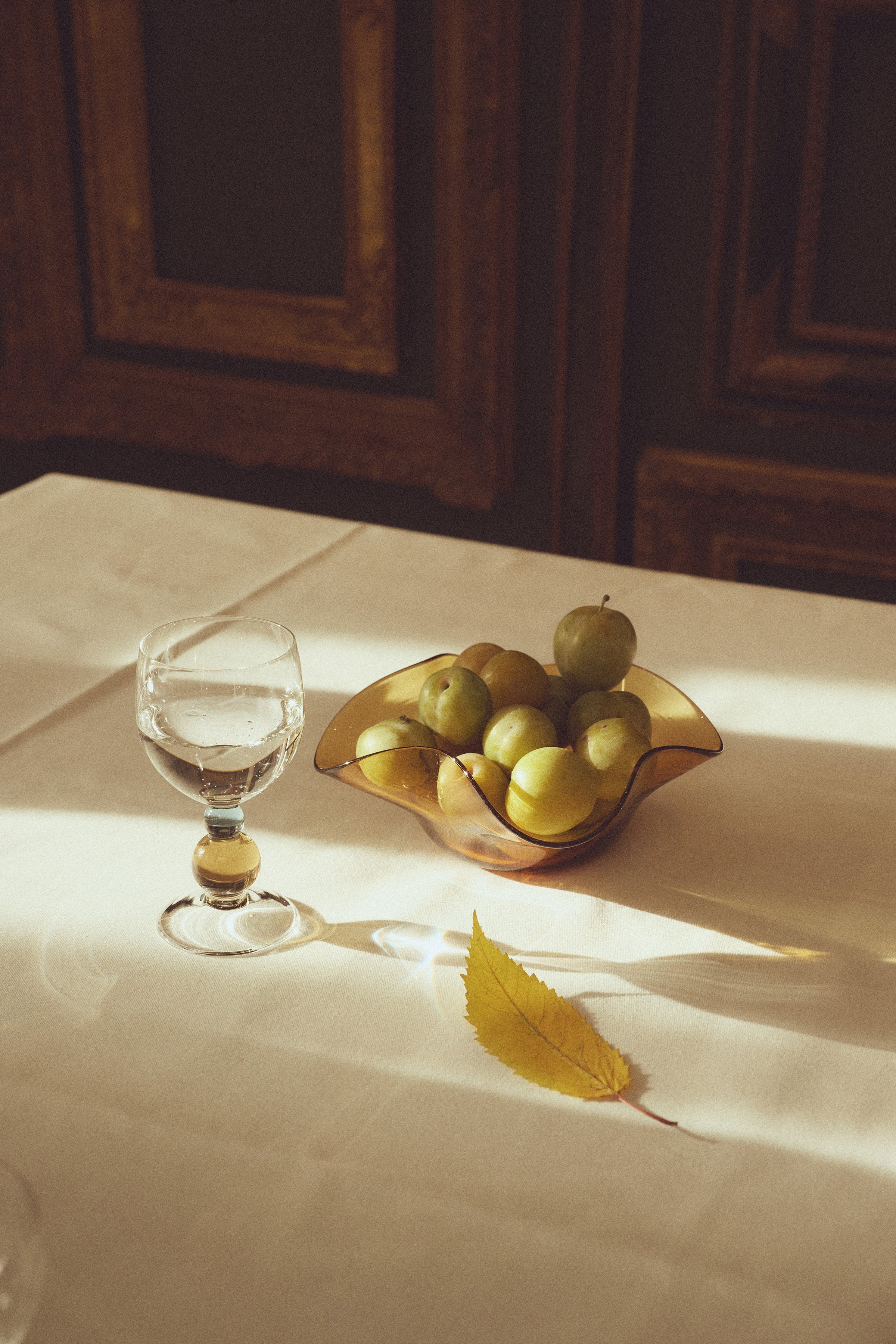 Noam Champagne Glass - Jade/Hazel