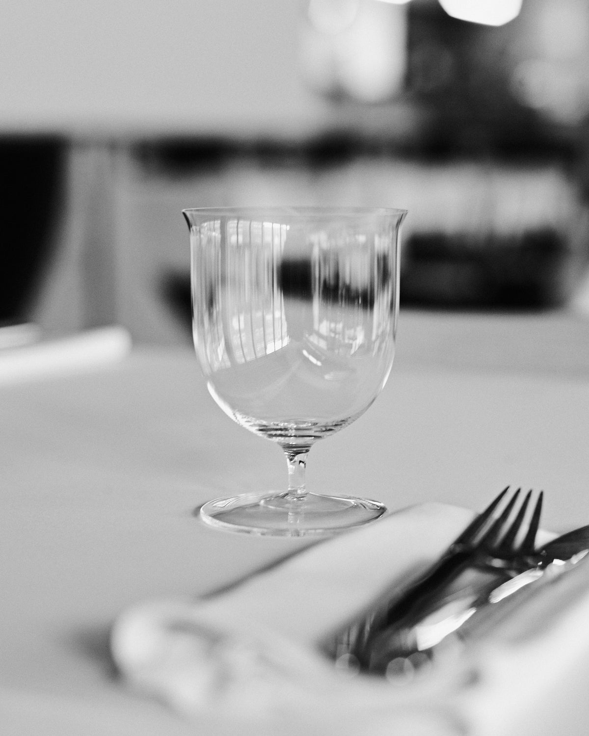 Daphne Water Glass