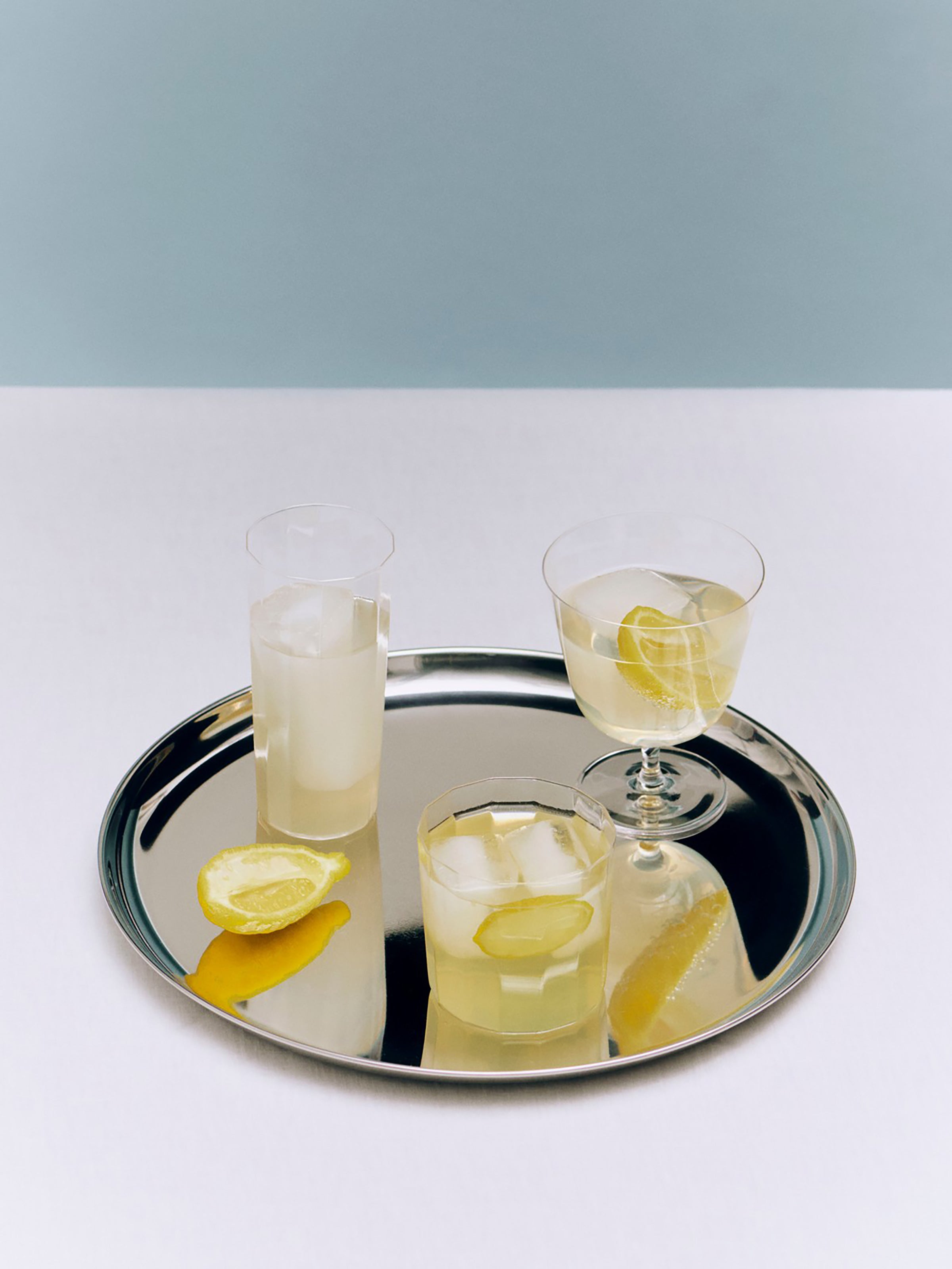 Essential Steel Round Dish - Medium