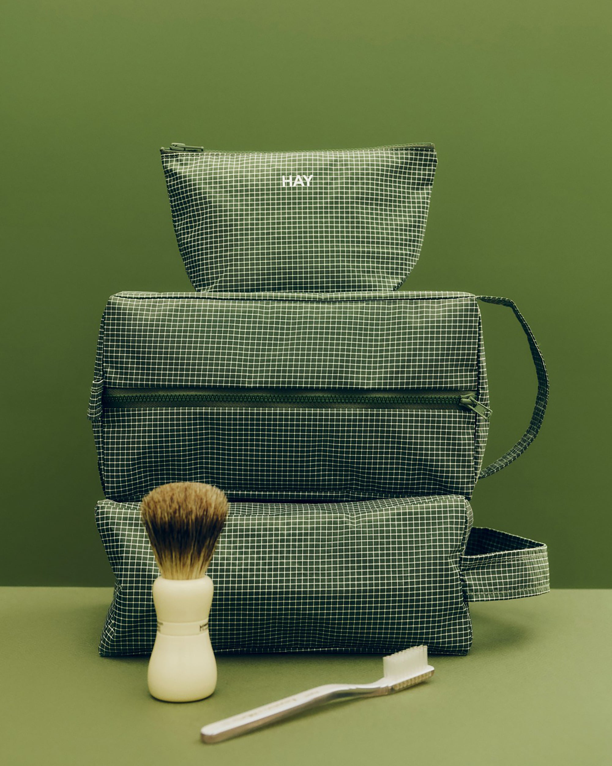 Grid Pouch - Medium - Dark Green